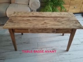 table basse en bois brut