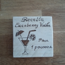 sous-verre personnalisé recto-verso d'une recette de cocktail cranberry vodka