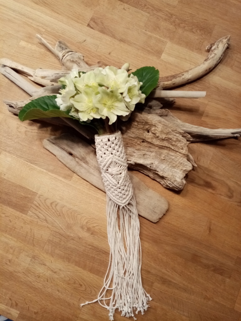 poignée en macramé 100% coton pour bouquet de mariée